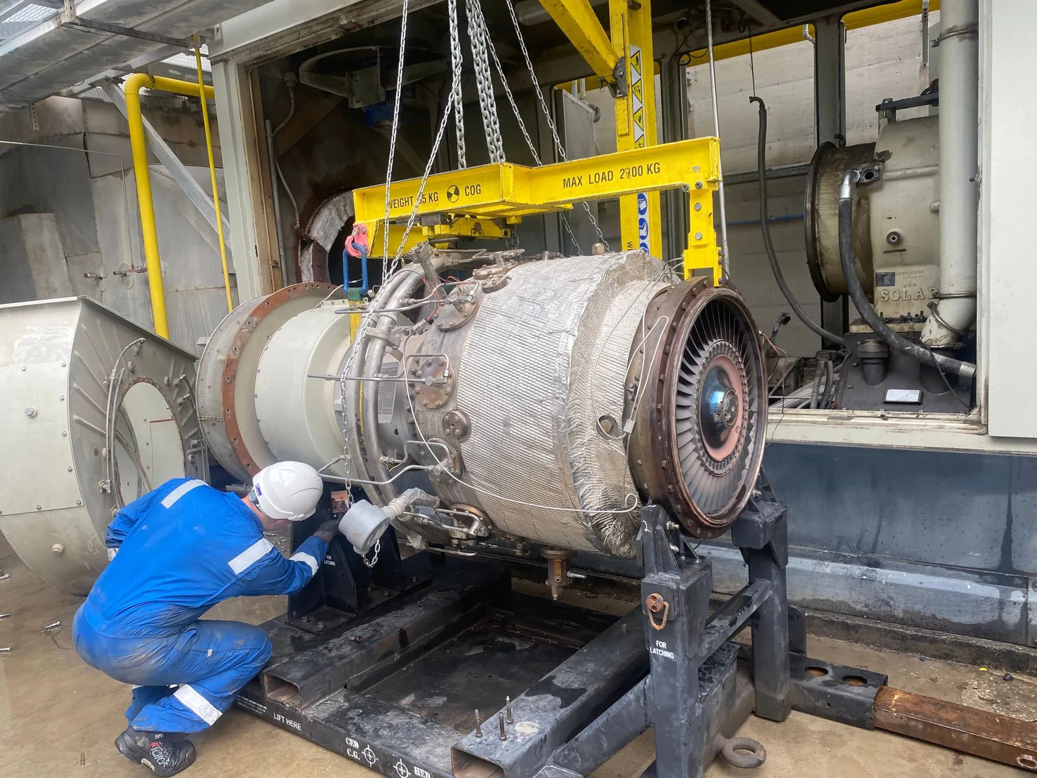 Revisione di una turbina a gas: la squadra STEM al lavoro in centrale
